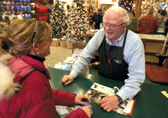 Our Expert Staff Is Here to Help. Whether you're looking for a kayak, a new pair of jeans or a nearby hiking trail, we'll help you find whatever you need. Your shopping experience with us will be the best it can be - guaranteed.